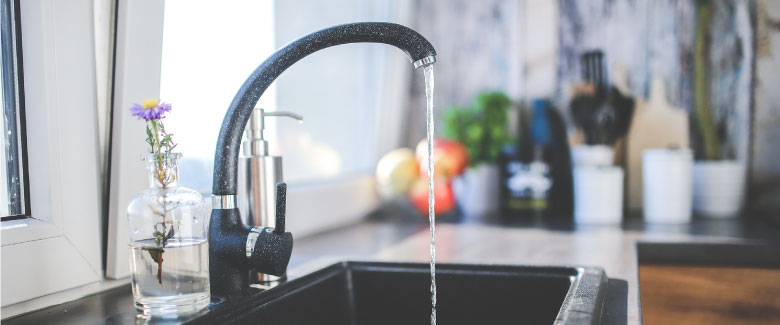 We are your local kitchen remodeling experts! Bring your kitchen out of the 80's!